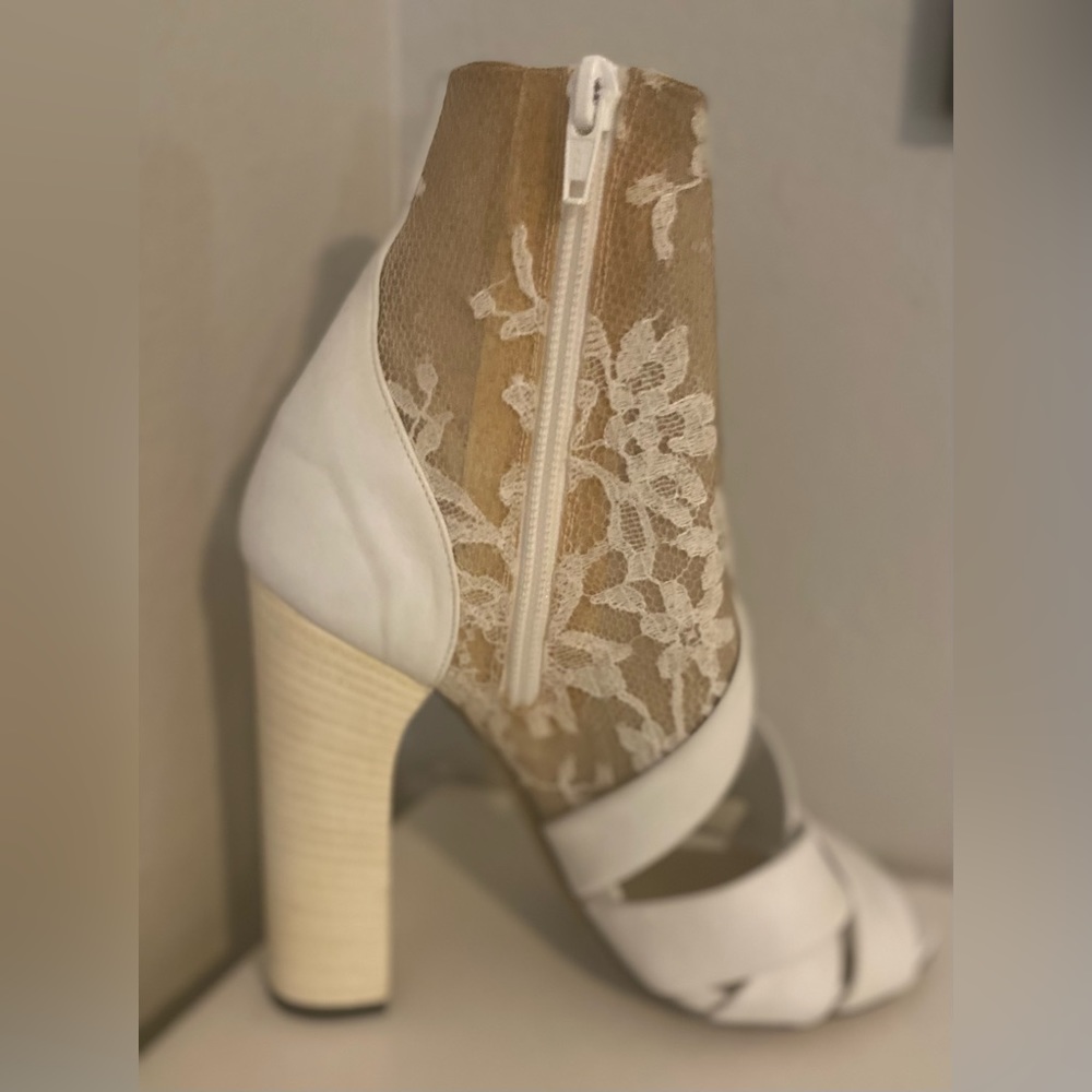 NWB Nicholas Kirkwood Erdem White Lace Ankle Cuff Leather Sandal 37 *As Is* - Picture 4 of 11